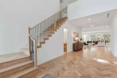 10565 Cromwell Drive, Dallas, TX 75229 - Photo 2