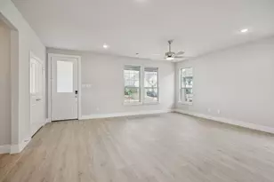 448 Lost Crk Trl, Waxahachie, TX 75165 - Photo 4