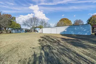 417 Houston St, Cedar Hill, TX 75104 - Photo 1