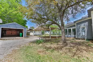 1015 N Dixon St, Gainesville, TX 76240 - Photo 8