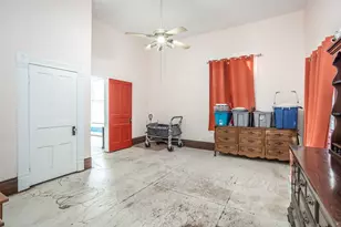 1015 N Dixon St, Gainesville, TX 76240 - Photo 20