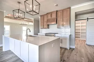 8186 S Lone Star Pkwy, Moody, TX 76557 - Photo 12