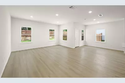 121 Kylie Street, Cleburne, TX 76031 - Photo 6