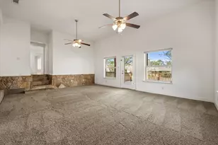 1404 Creekford Dr, Arlington, TX 76012 - Photo 22