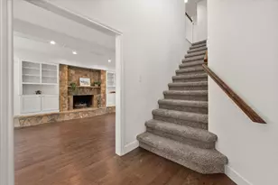 1404 Creekford Dr, Arlington, TX 76012 - Photo 8