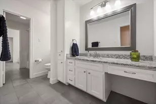 1404 Creekford Dr, Arlington, TX 76012 - Photo 32