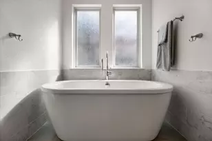 1404 Creekford Dr, Arlington, TX 76012 - Photo 28