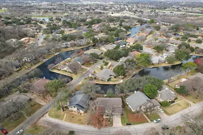 1404 Creekford Drive, Arlington, TX 76012 - Photo 40