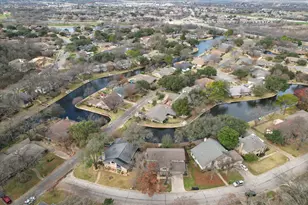 1404 Creekford Dr, Arlington, TX 76012 - Photo 40