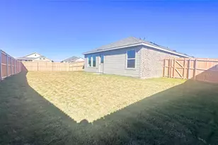 1729 Crossbill St, Forney, TX 75126 - Photo 32