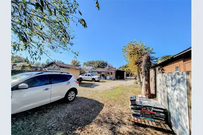 2004 Prairie Avenue, Fort Worth, TX 76164 - Photo 8