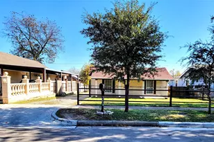 2004 Prairie Ave, Fort Worth, TX 76164 - Photo 2