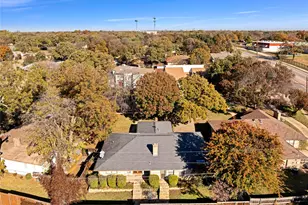 1104 Mayleaf Dr, Irving, TX 75060 - Photo 34