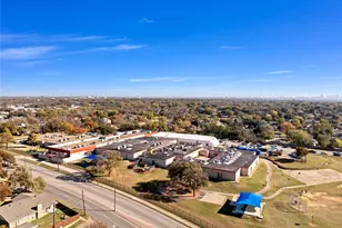 1104 Mayleaf Dr, Irving, TX 75060 - Photo 38