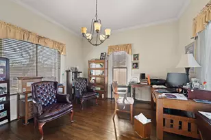 511 W Wilson St, Cleburne, TX 76033 - Photo 12