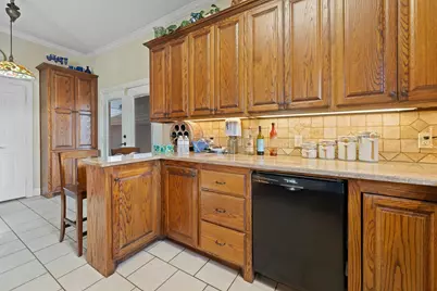 511 W Wilson Street, Cleburne, TX 76033 - Photo 16