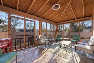 511 W Wilson St, Cleburne, TX 76033 - Photo 32