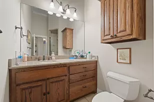 511 W Wilson St, Cleburne, TX 76033 - Photo 26