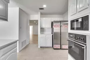 1129 Briar Oaks Dr, Irving, TX 75060 - Photo 14