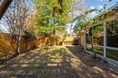 1129 Briar Oaks Drive, Irving, TX 75060 - Photo 34