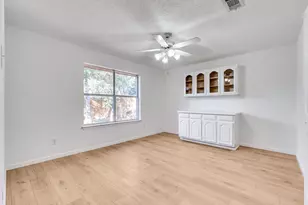 1129 Briar Oaks Dr, Irving, TX 75060 - Photo 18