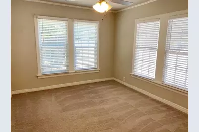 2538 Wayside Avenue, Fort Worth, TX 76110 - Photo 10