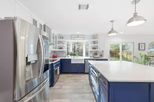 714 Meadow Bend Ct, Highland Village, TX 75077 - Photo 8