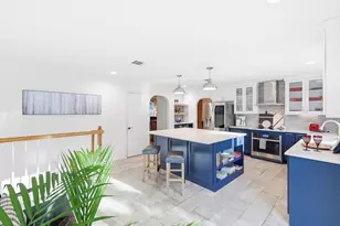 714 Meadow Bend Ct, Highland Village, TX 75077 - Photo 10