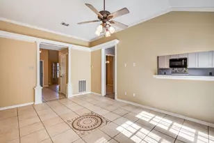 2104 Cold Springs Dr, Arlington, TX 76017 - Photo 8