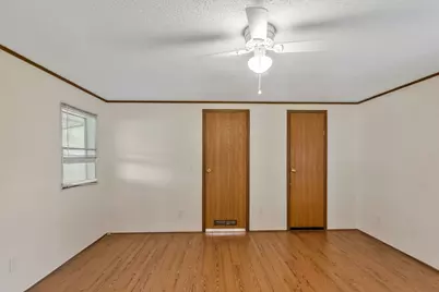 600 McDuff Avenue, Grandview, TX 76050 - Photo 24