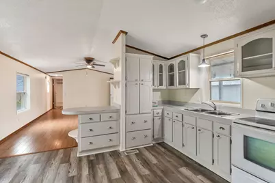 600 McDuff Avenue, Grandview, TX 76050 - Photo 14