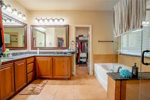 1624 Zebra Finch Dr, Little Elm, TX 75068 - Photo 8