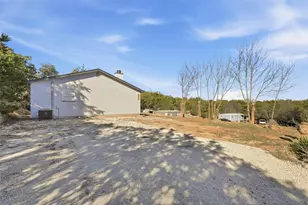 820 Blackfoot Ct, Granbury, TX 76048 - Photo 32