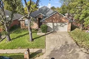 9204 Newport Ln, McKinney, TX 75071 - Photo 2