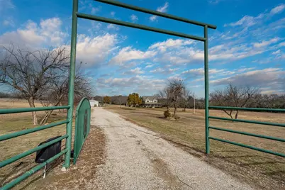 10899 County Road 496, Princeton, TX 75407 - Photo 4