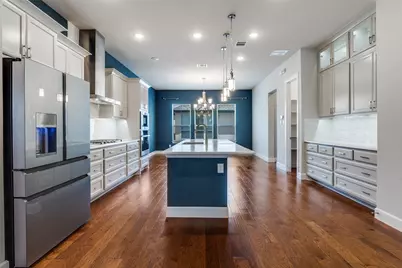 8218 Laflin Lane, Dallas, TX 75231 - Photo 2