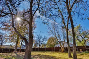 300 Thompson St, Pottsboro, TX 75076 - Photo 36