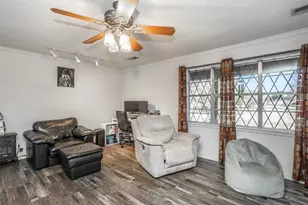 300 Thompson St, Pottsboro, TX 75076 - Photo 8