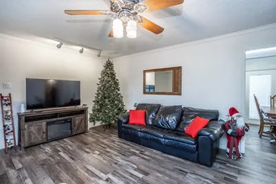 300 Thompson Street, Pottsboro, TX 75076 - Photo 10