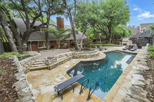 208 Rockwood Park Dr, Fort Worth, TX 76107 - Photo 1