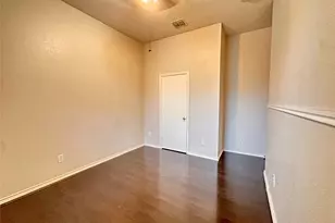 3531 Tamarack Dr, Grand Prairie, TX 75052 - Photo 10