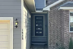 1438 E Waco Ave, Dallas, TX 75216 - Photo 2