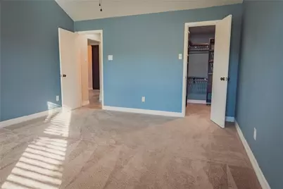 593 King Circle, Lewisville, TX 75067 - Photo 14