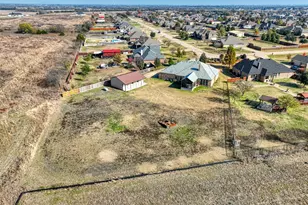 178 Chazlynn Ct, Waxahachie, TX 75165 - Photo 10