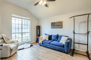 4017 Azalea Dr, Haltom City, TX 76137 - Photo 8