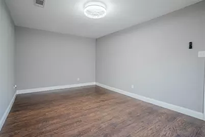 1610 Saint James Drive, Carrollton, TX 75007 - Photo 10