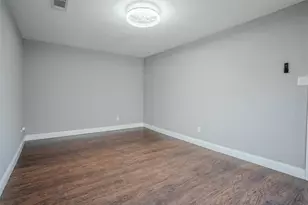 1610 St James Dr, Carrollton, TX 75007 - Photo 10