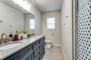 8841 Main St, North Richland Hills, TX 76182 - Photo 14