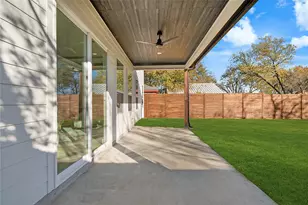 3902 Furey St, Dallas, TX 75212 - Photo 34