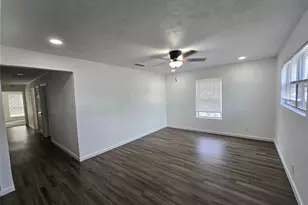 2908 W Elm St, Denison, TX 75020 - Photo 2